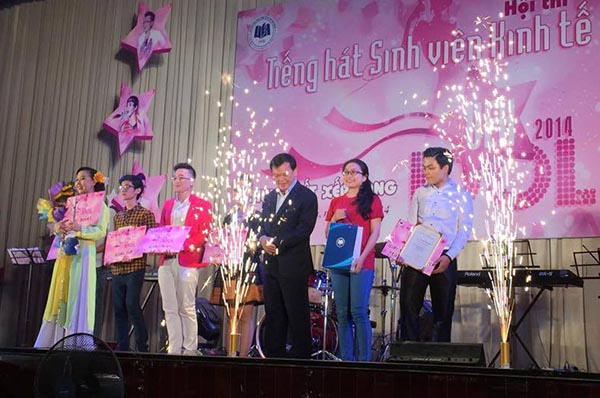 Chung[-]kết[-]xếp[-]hạng[-]hội[-]thi[-]tiếng[-]hát[-]sinh[-]viên[-]kinh[-]tế[-]-[-]UEH[-]IDOL[-]2014
